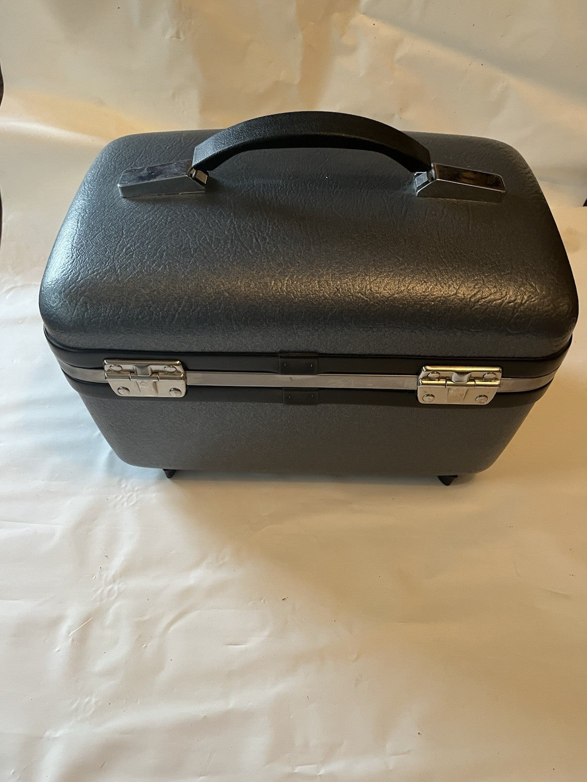Vintage 1960s American Tourister Hard Shell Travel Luggage Slate Blue Train Case