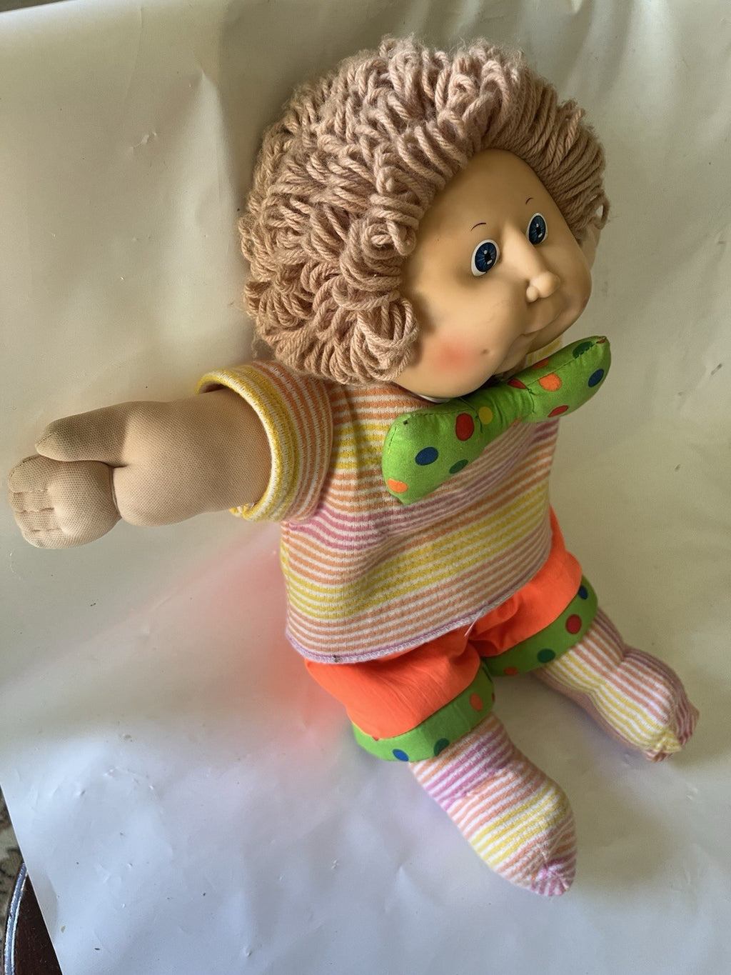Vintage Cabbage Patch Kids 16”  Lt. Brown Curly W. Blue Circus Doll W/ Green Tie