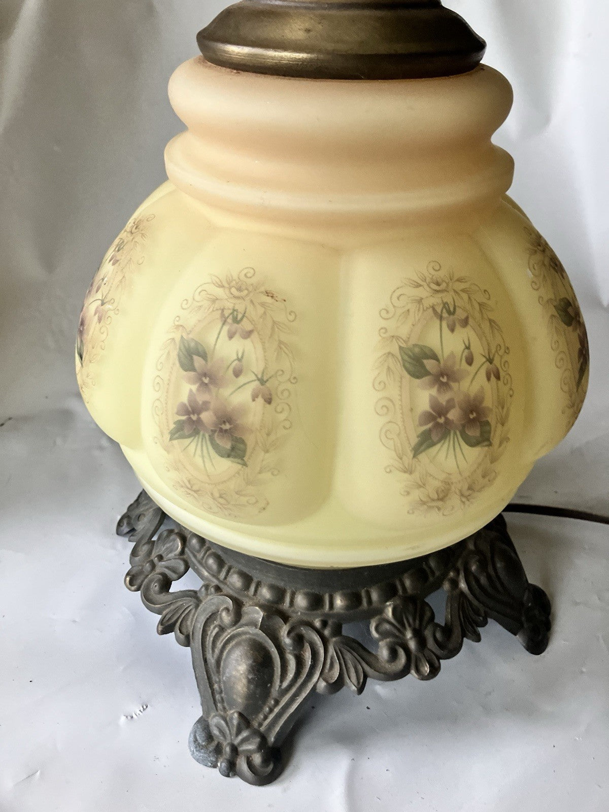 Vintage Hurricane GWTW Electric Lamp Yellow Hand painted Florals Base Only WORKS
