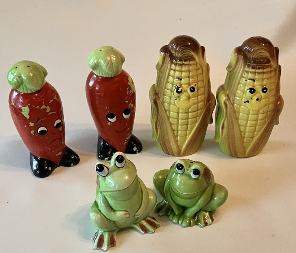 Vintage Salt And Pepper Vegetable Corn/Carrot/ Frog Lot Of 3.