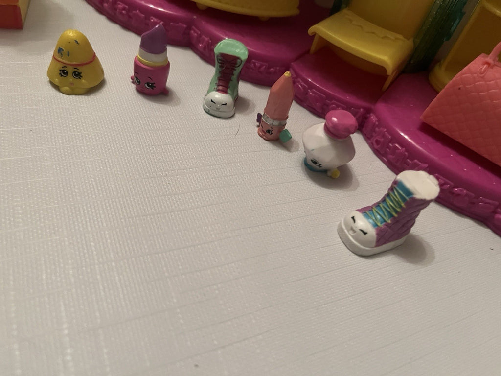 Season 3 Lot Shopkins Fashion Boutique And Hula Hut EUC 12 Total Figures