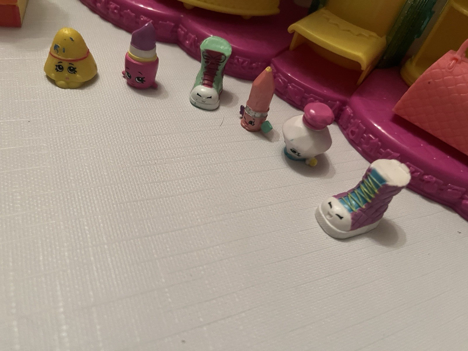 Season 3 Lot Shopkins Fashion Boutique And Hula Hut EUC 12 Total Figures