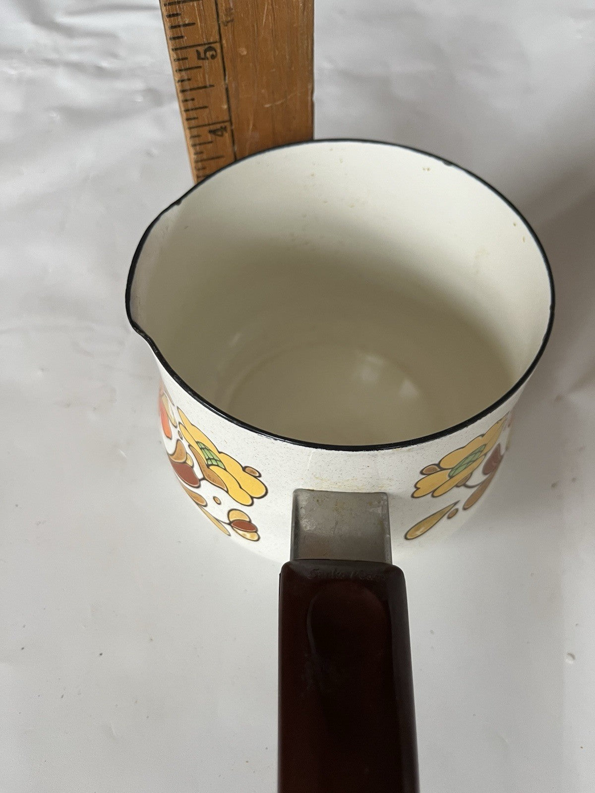 Vintage Country Flowers Sauce Pan Pot 1 Qt Sanko Ware Porcelain Enamel Japan