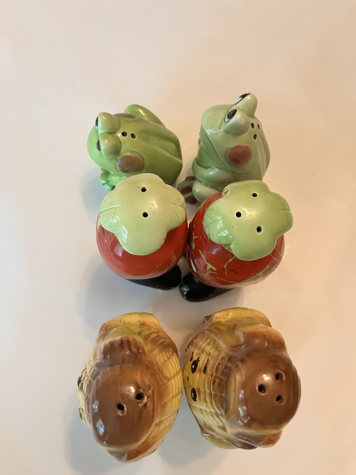 Vintage Salt And Pepper Vegetable Corn/Carrot/ Frog Lot Of 3.