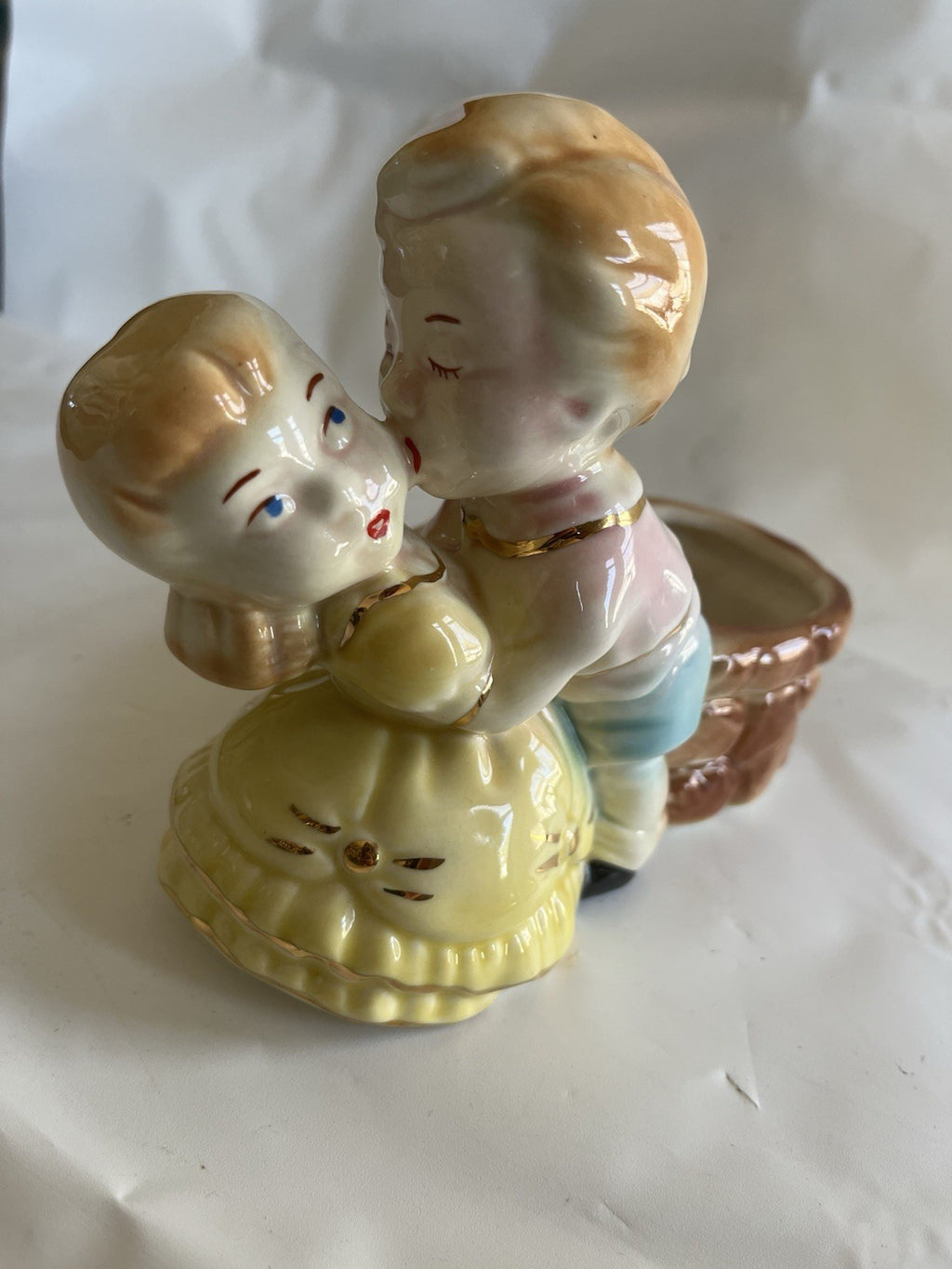Vintage Kissing Couple Ceramic Planter Hand Painted Boy/Girl. Gold Accent EVC