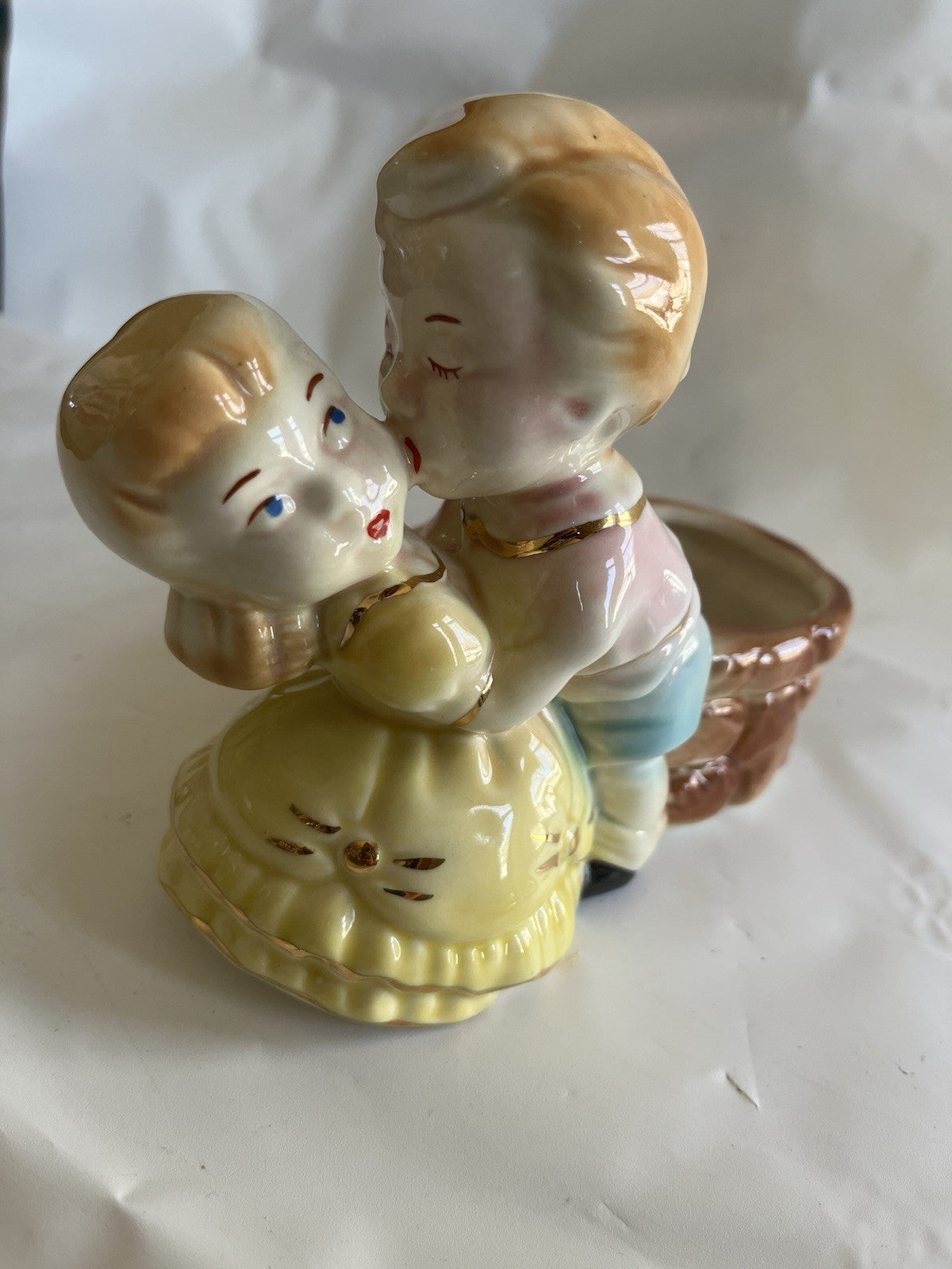 Vintage Kissing Couple Ceramic Planter Hand Painted Boy/Girl. Gold Accent EVC