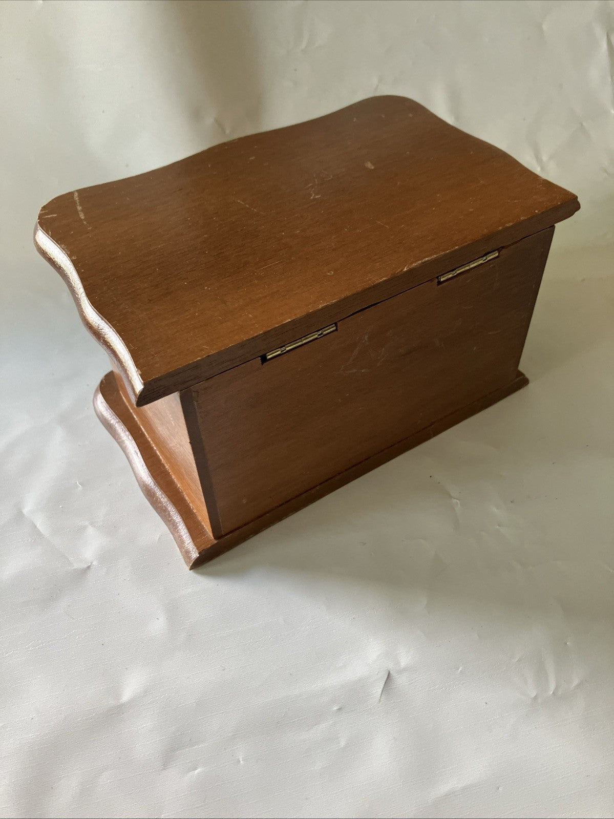 Vintage MCM Wooden Jelwery Box With Scalloped Edges, Velvet Int. Drawer, Mirror