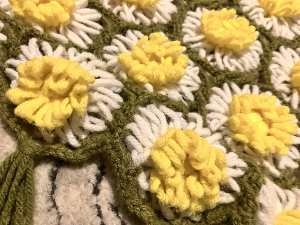Vintage Daisy Chain Blanket Twin Size Crochet Topper Blanket 60” Long EVC