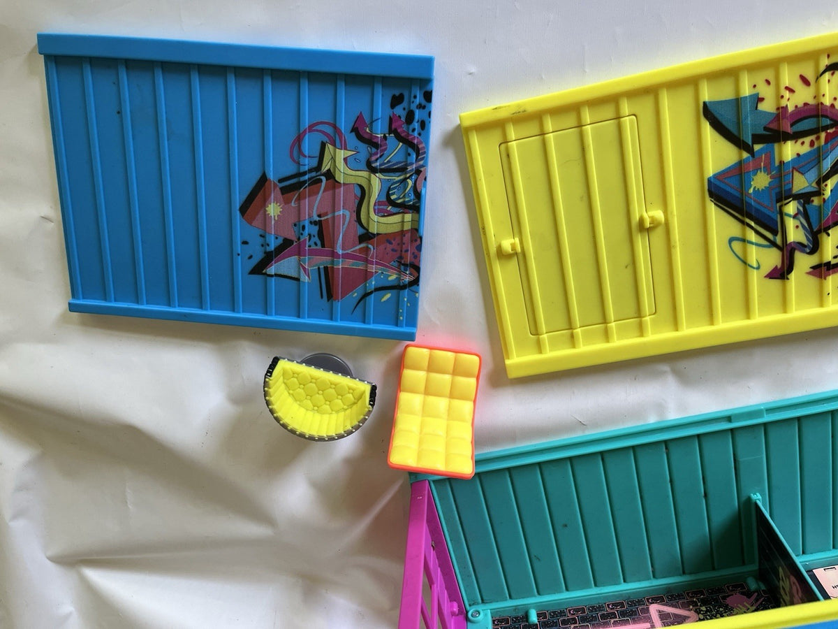 L.O.L. Surprise! Clubhouse Remix Playset Partial Set PHOTOS For Details