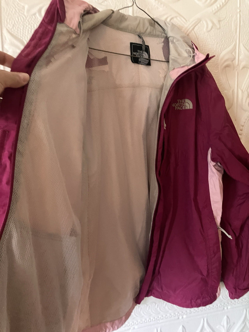 Women’s Pink Two tone  North Face Large Rain  Lightweight Jacket.