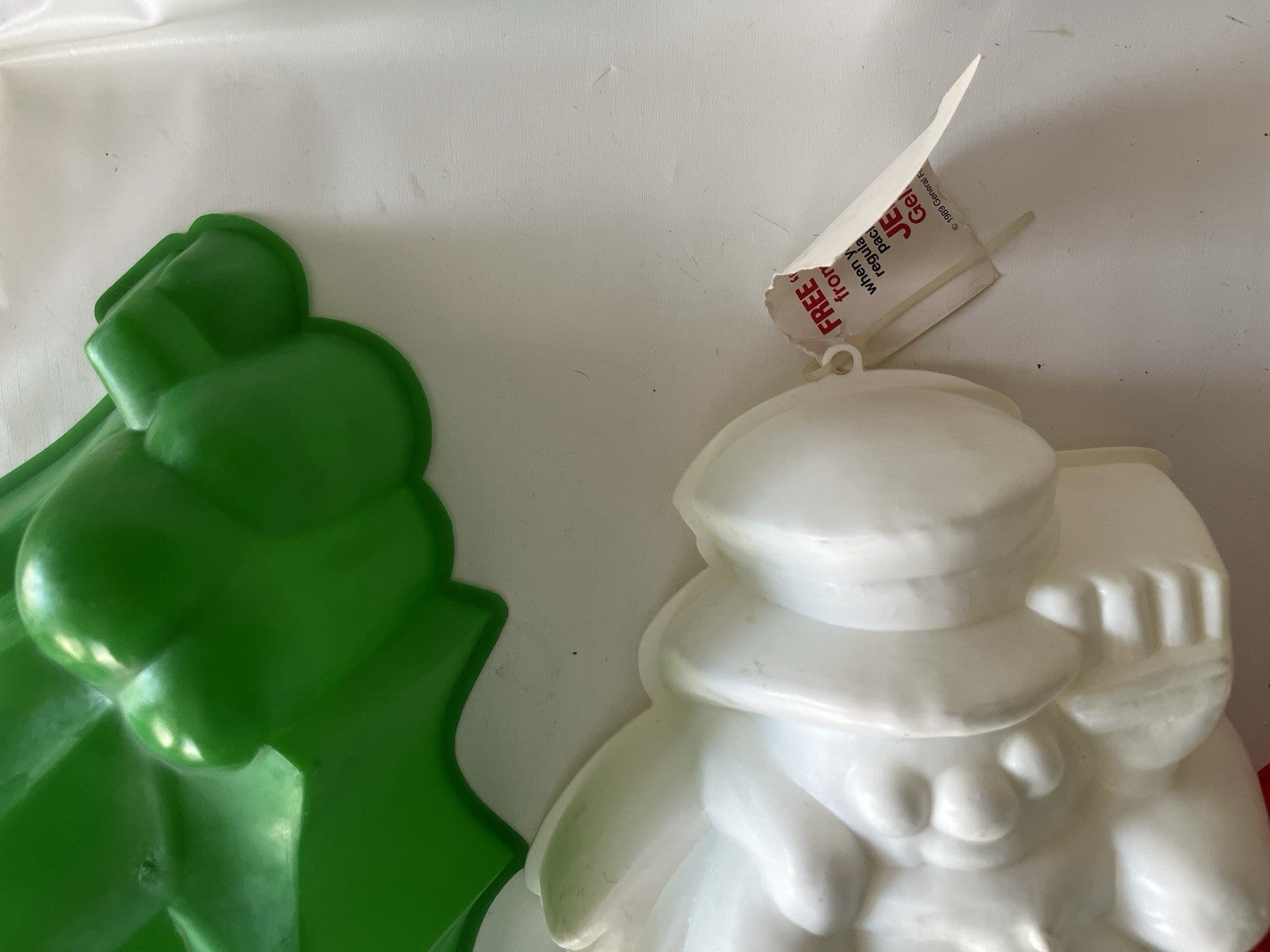 Vintage 1989 Holiday Jello-O Molds W/ Tags Snow Man And Holly