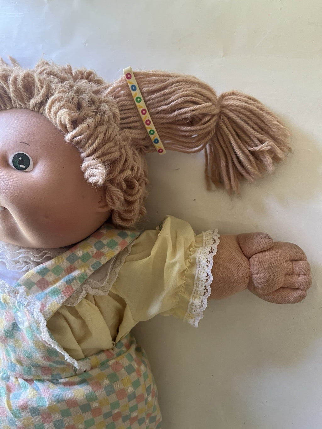 Vintage Cabbage Patch Kids Dirty Blonde Straight Pigtails Green Eyes, Tooth