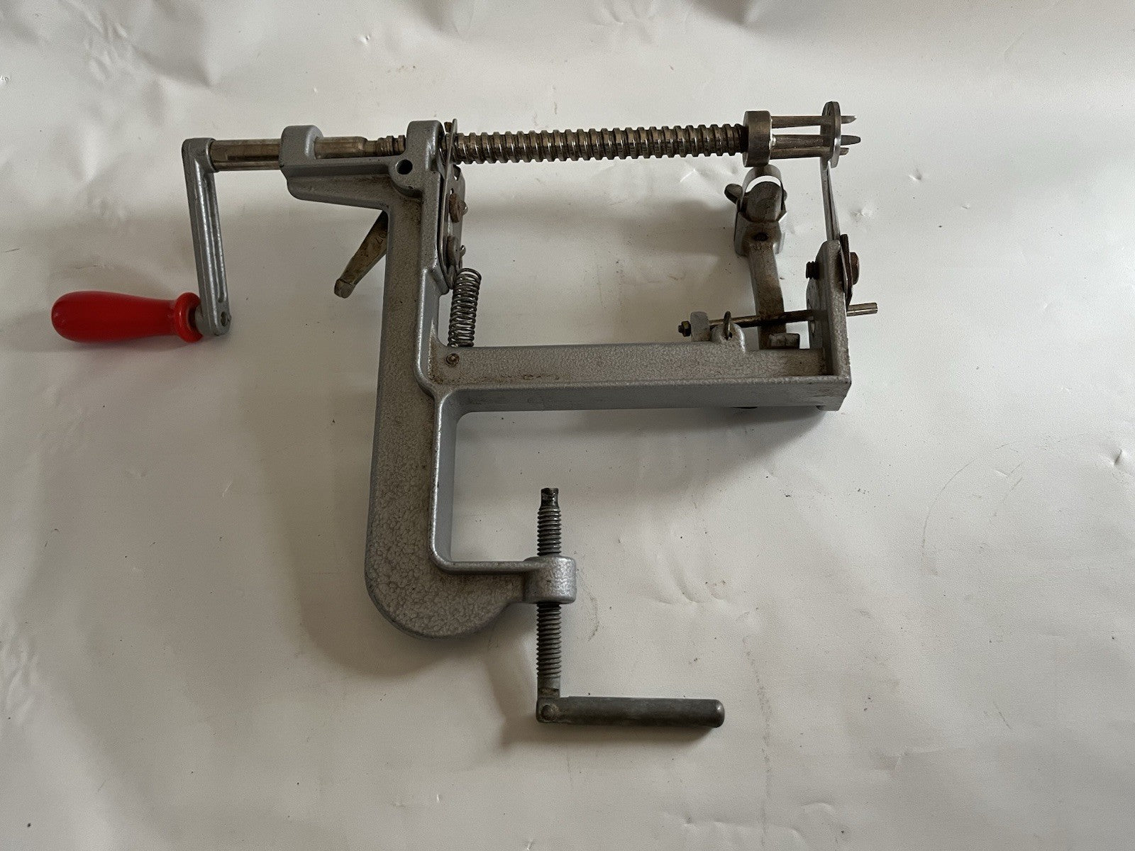 Pampered Chef Apple Peeler Corer Slicer Model Number 2430