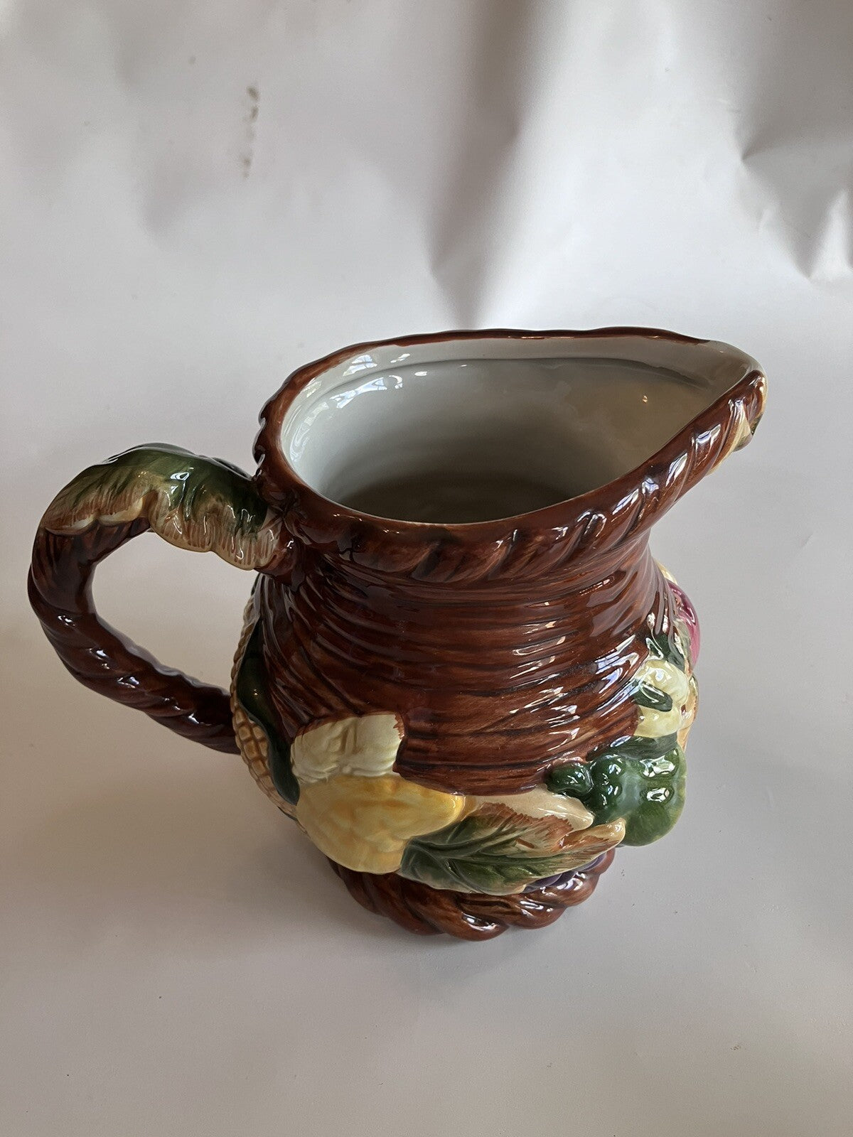 Bico Thanksgiving Shakers, Creamer And Pitcher From 1997 Collection