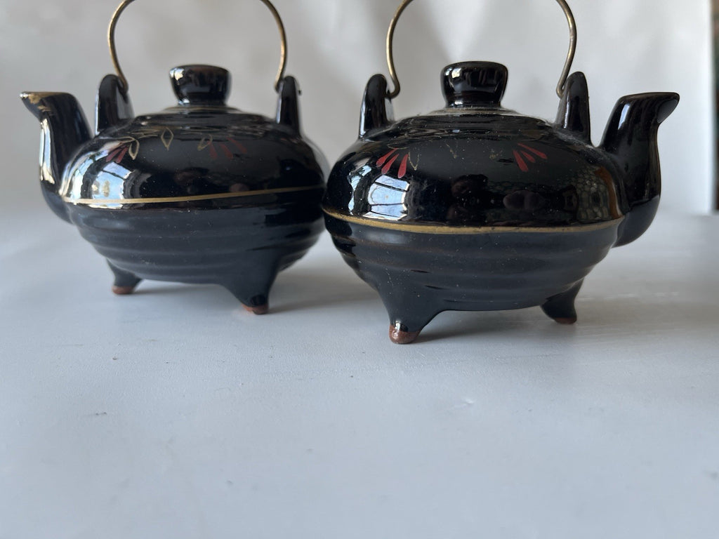 Japanese Brown Ceramic Tea Kettle Hand-painted Rooster Salt/Pepper Shakers