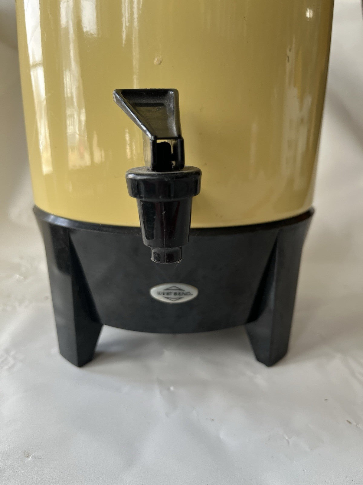 West Bend 1960’s 36 Cup Party Perk Coffee Percolator, Cream Colored/Harvest Gold