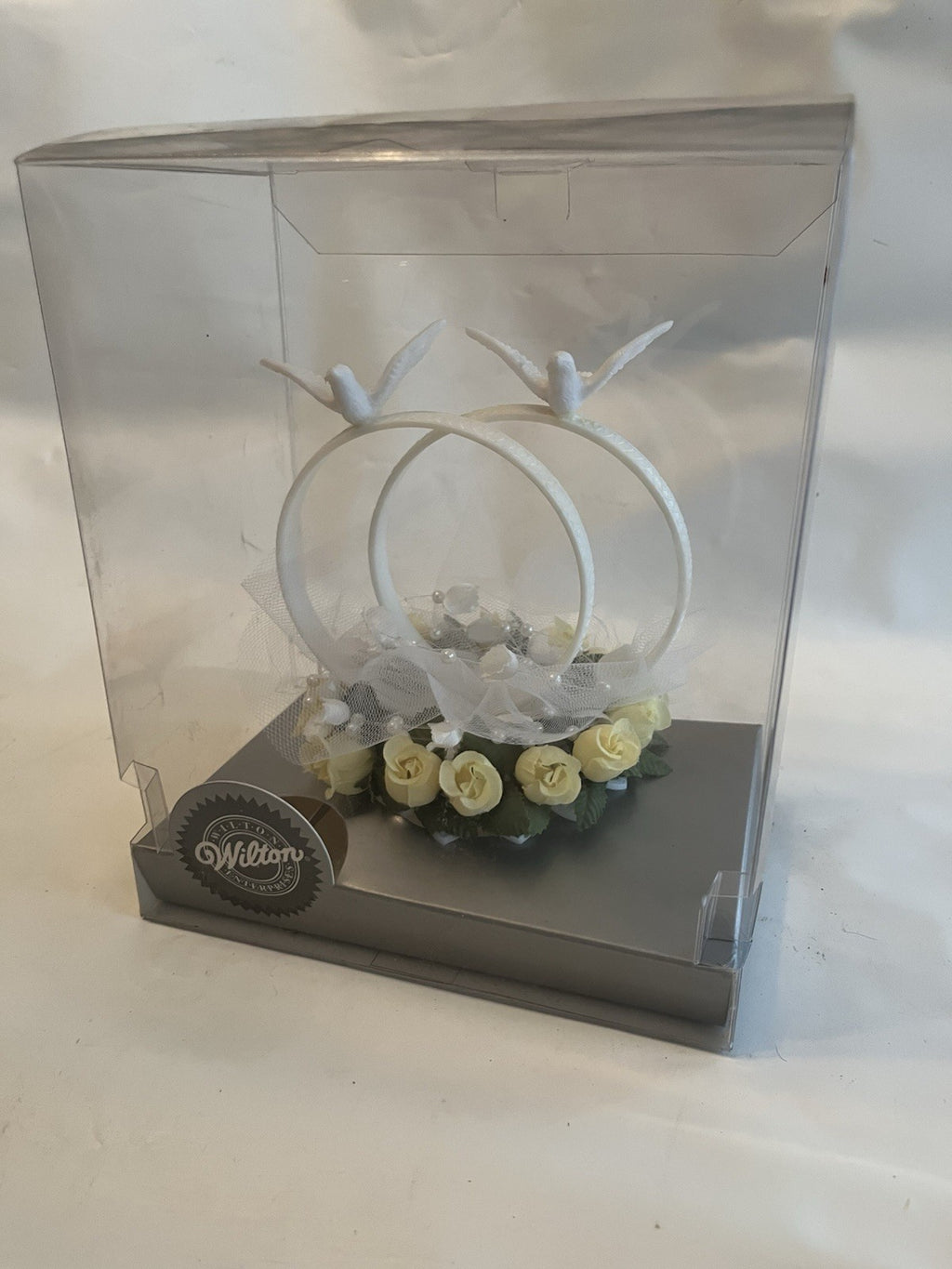 Vintage 1998 Wilson Cake Wedding Topper W/ Rings And Dove, Roses NOS