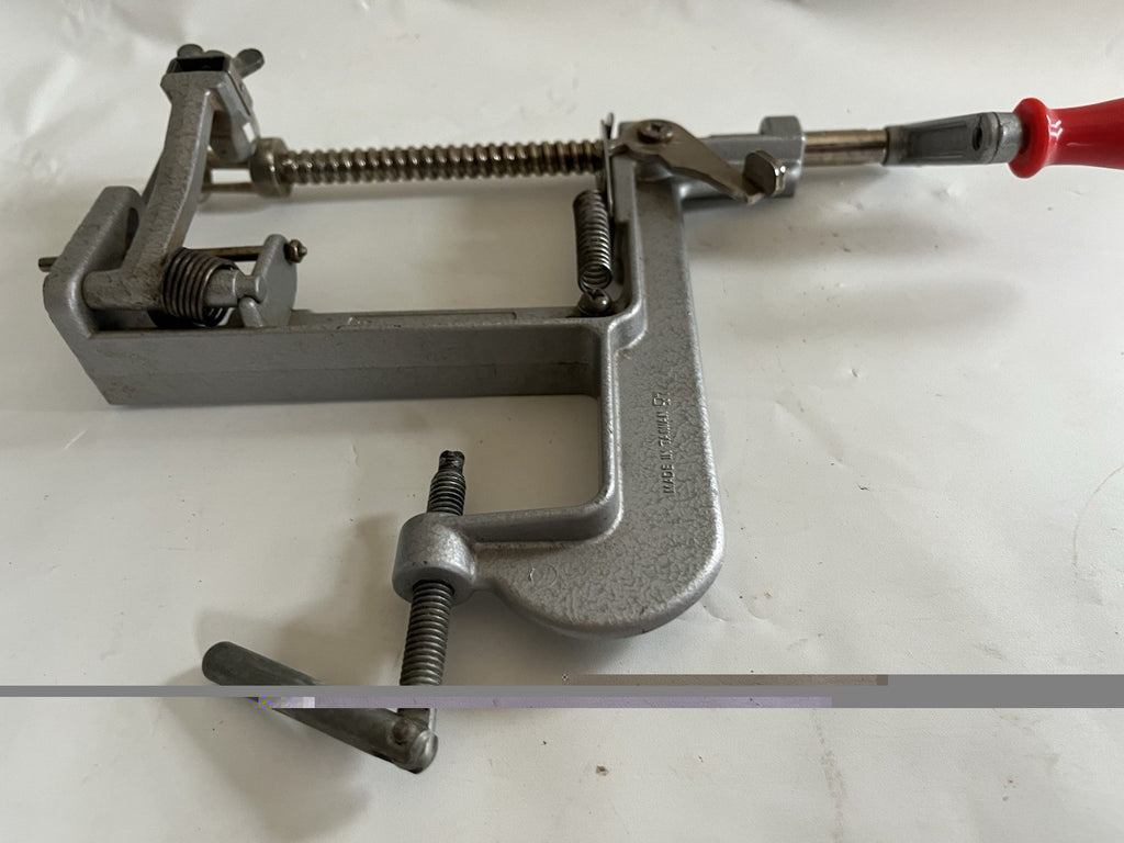 Pampered Chef Apple Peeler Corer Slicer Model Number 2430