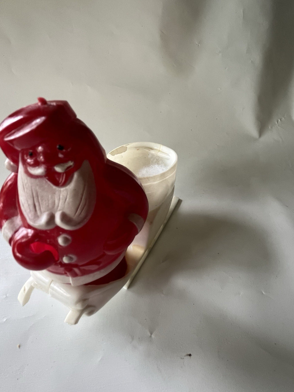 Vintage Christmas Rosbro Plastic Santa Claus White Sleigh Candy Container BROKE