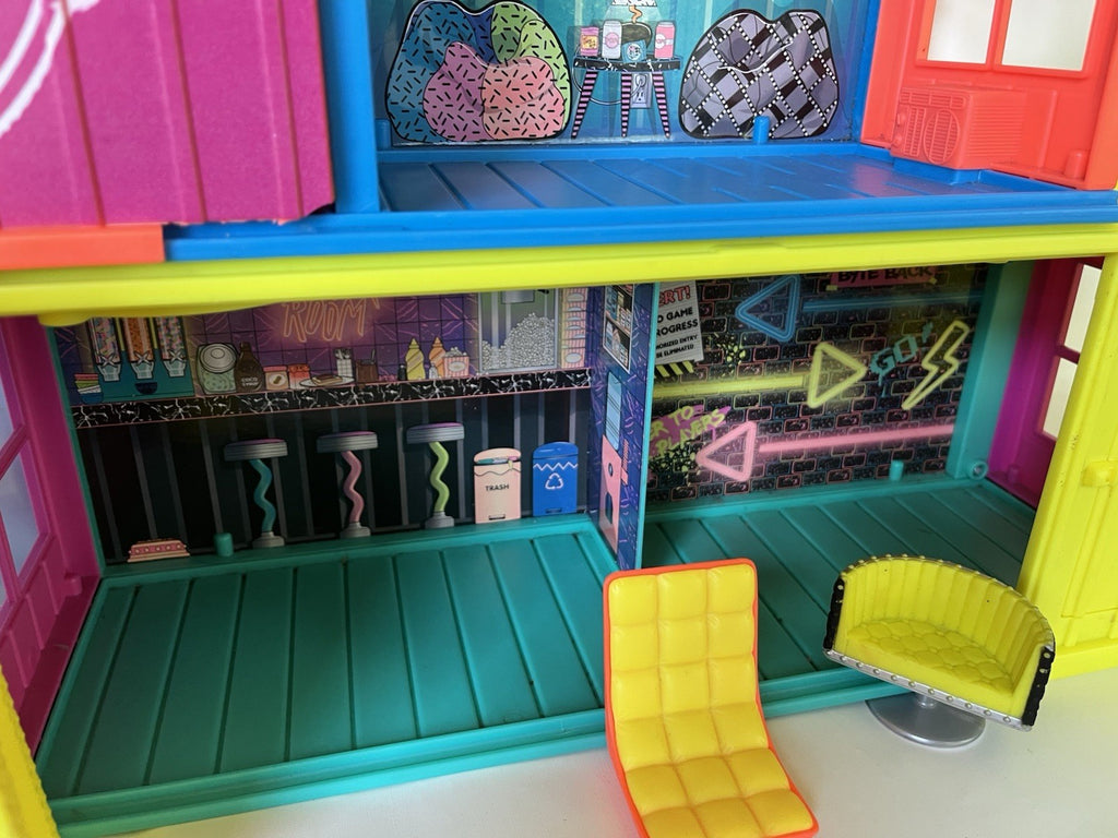 L.O.L. Surprise! Clubhouse Remix Playset Partial Set PHOTOS For Details