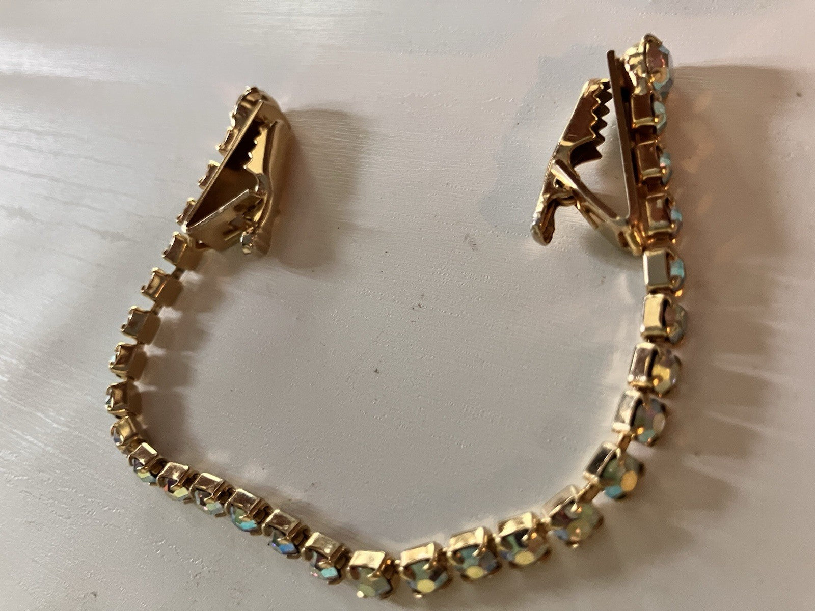 Vintage Sweater Clip Aurora Borealis Rhinestones In Goldstone Metal; EVC!