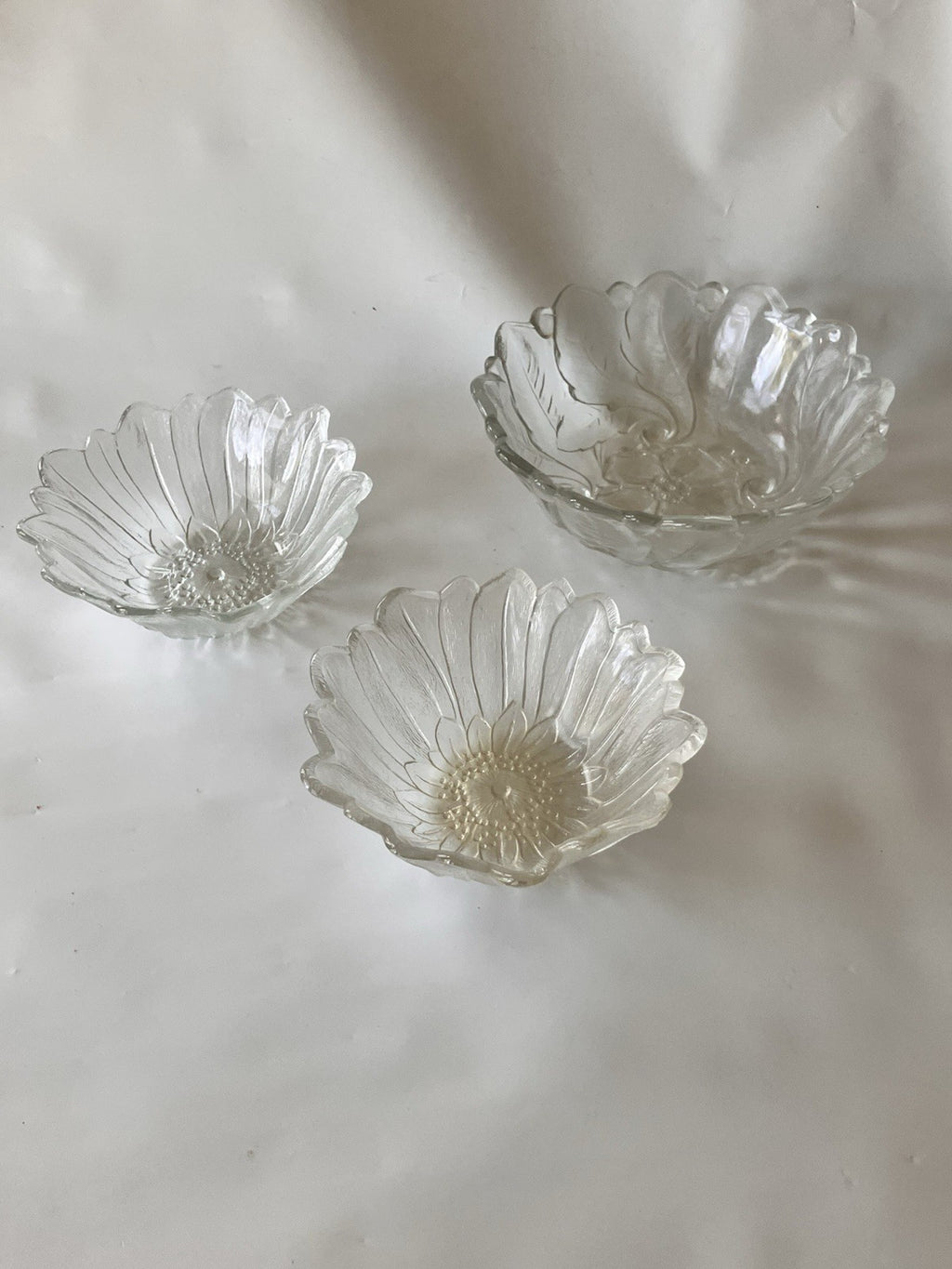Vintage 1970s Indiana Glass Etched Floral Bowl Trio;