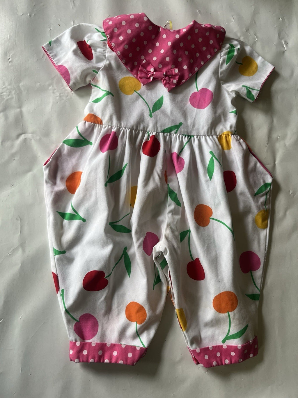 Vtg 90s Girls 12 month Cherry Romper; EUC, Vibrant Colors, Snaps, Short Sleeve