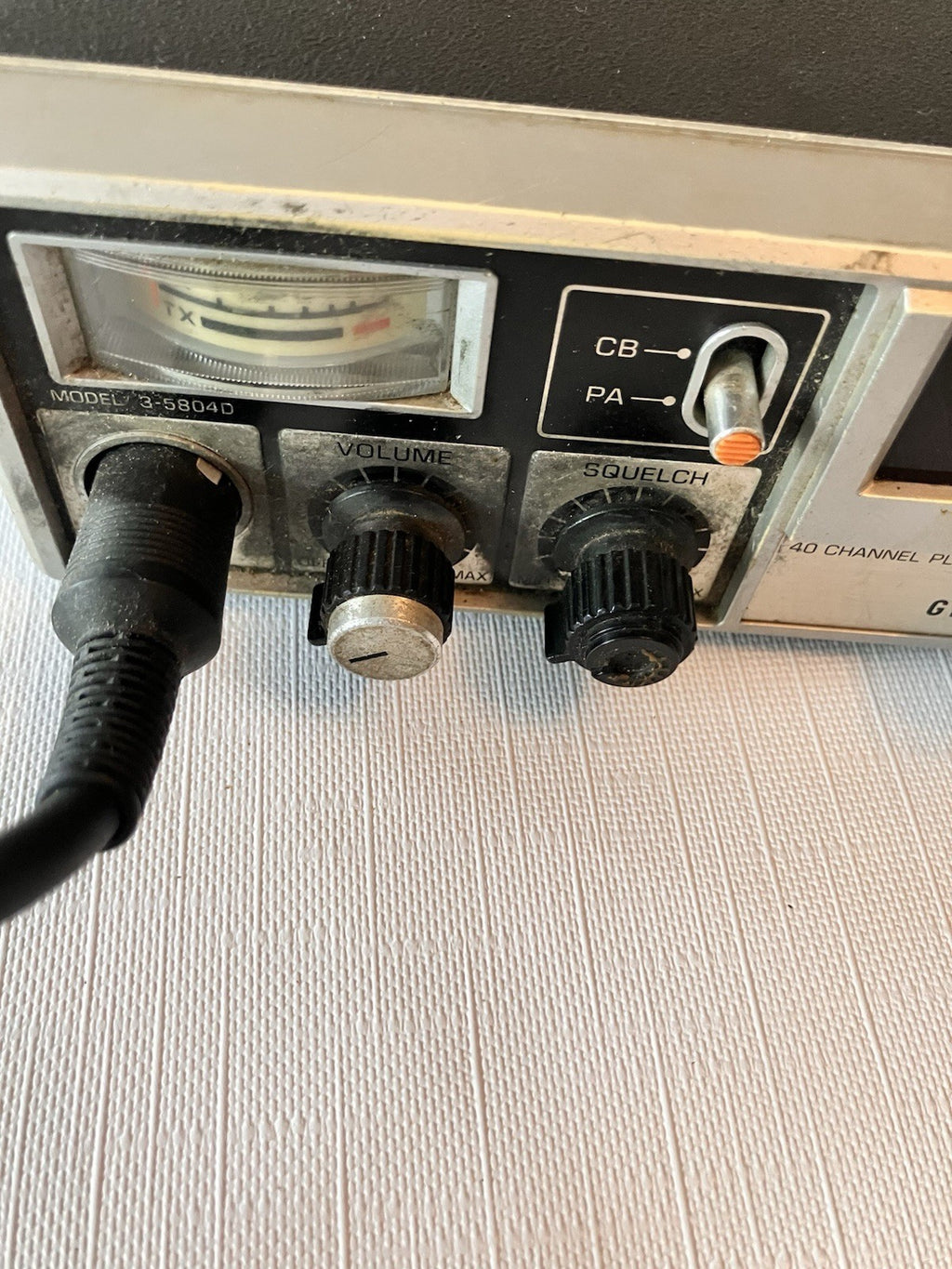 General Electric CB Radio Model 3-58040 40 Channel PLL System With Handheld
