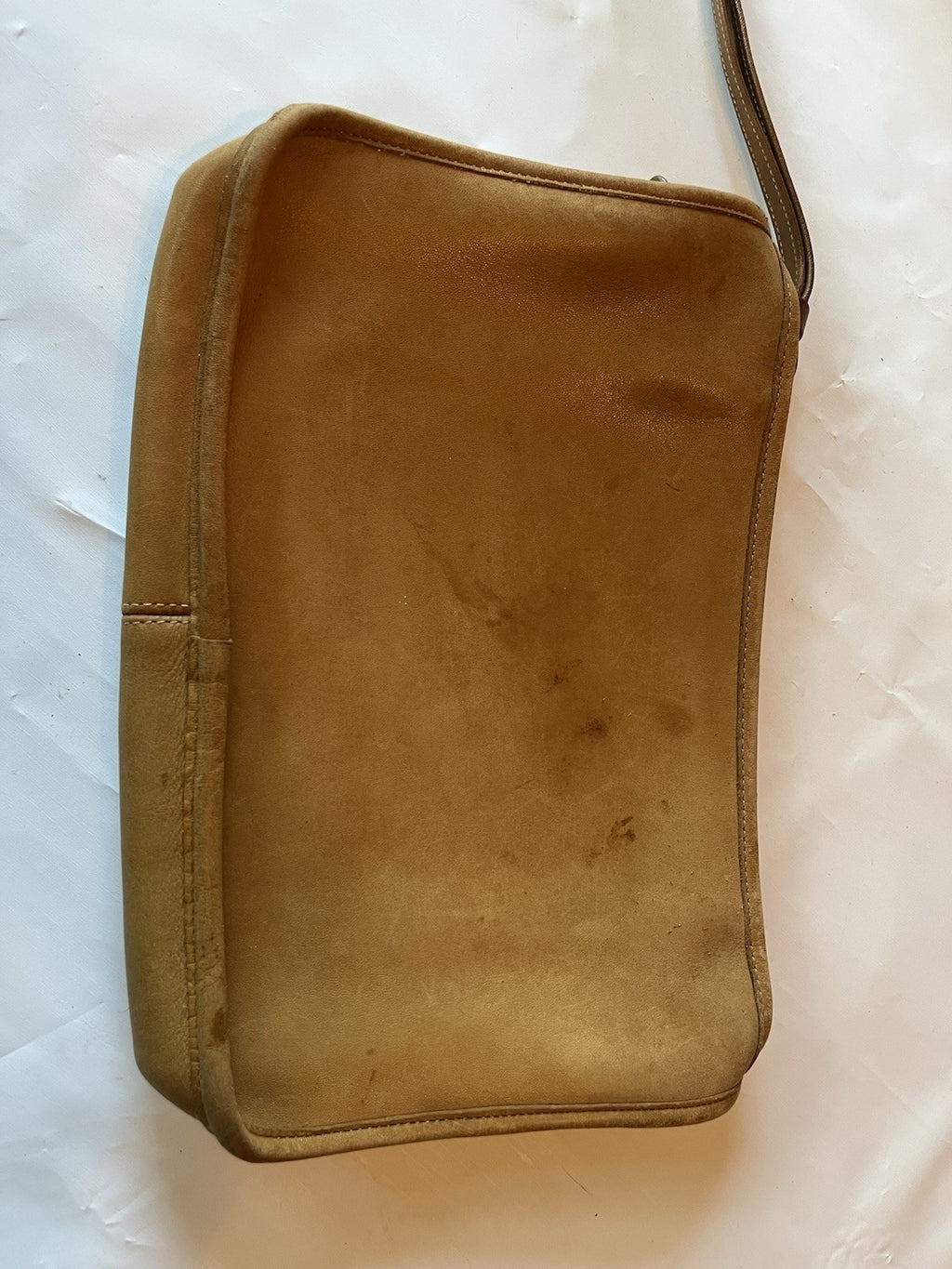Vintage 1982/83 Coach STYLE 9560 Slim Clutch Standard In Tan Registration 0922
