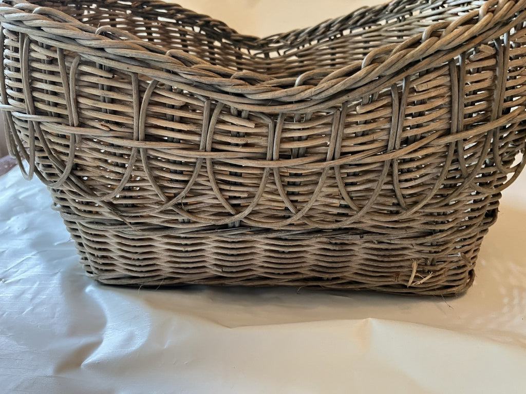 Vintage Large Gathering Basket With Rectangle Bottom, Unique Details, GUC