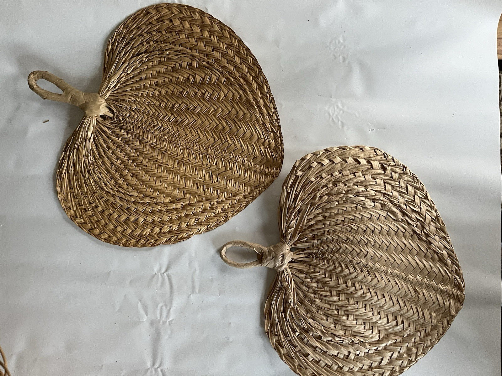Vintage 12” Handwoven Palm Grass Wall Hanging. Boho Decor, 70/Cottage