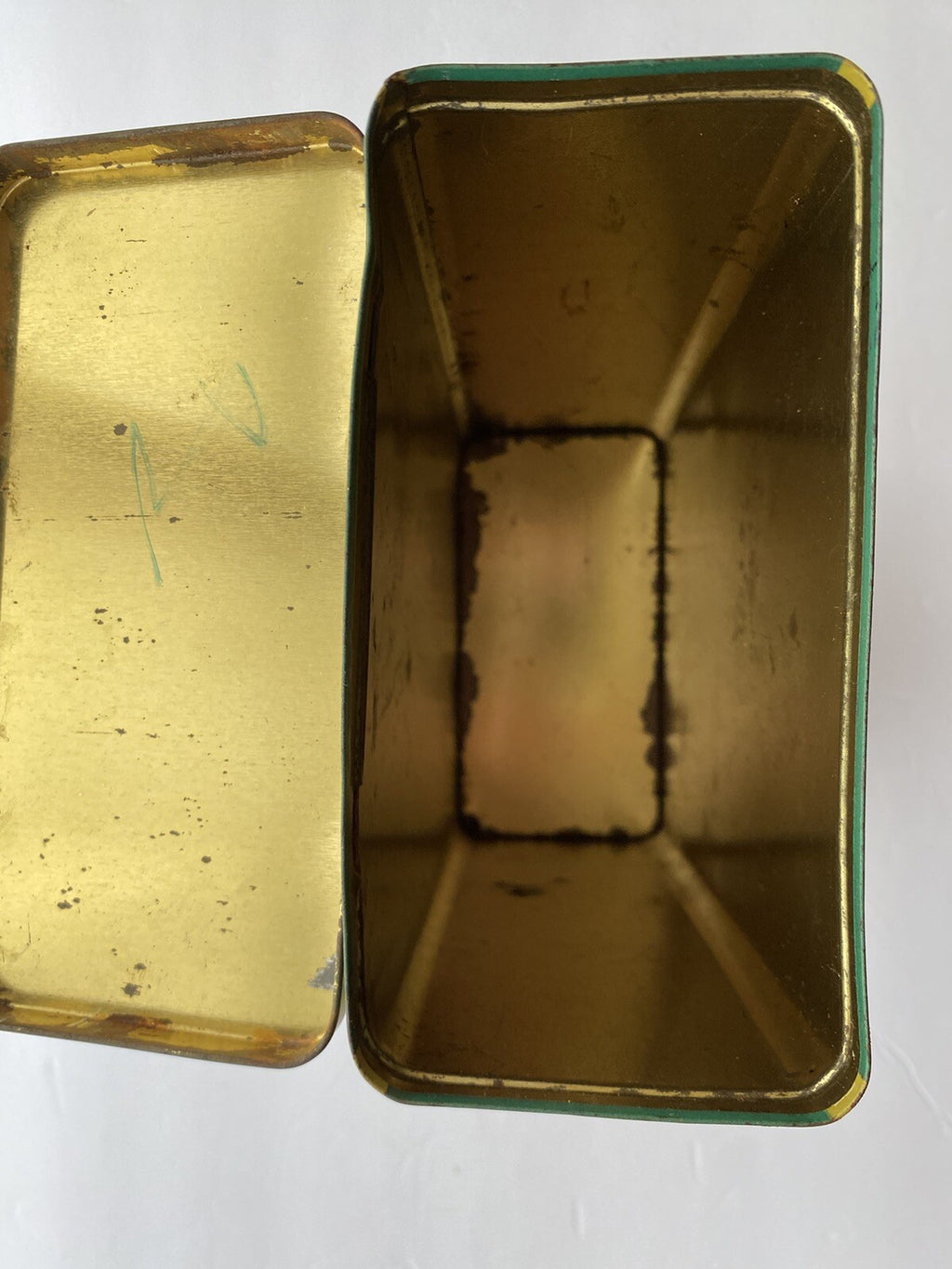 Vintage Casa Via Variccio Premium Macaroni Metal Tin Container Made In England