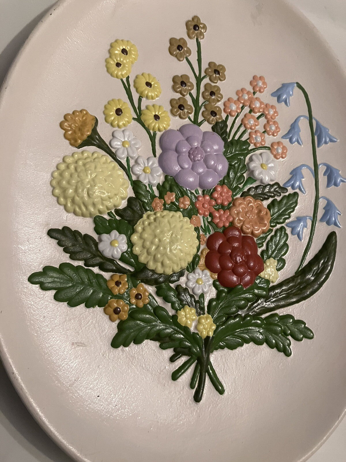 Vintage 1970s Atlantic Mold Flower Ceramic Wall Hanging EVC