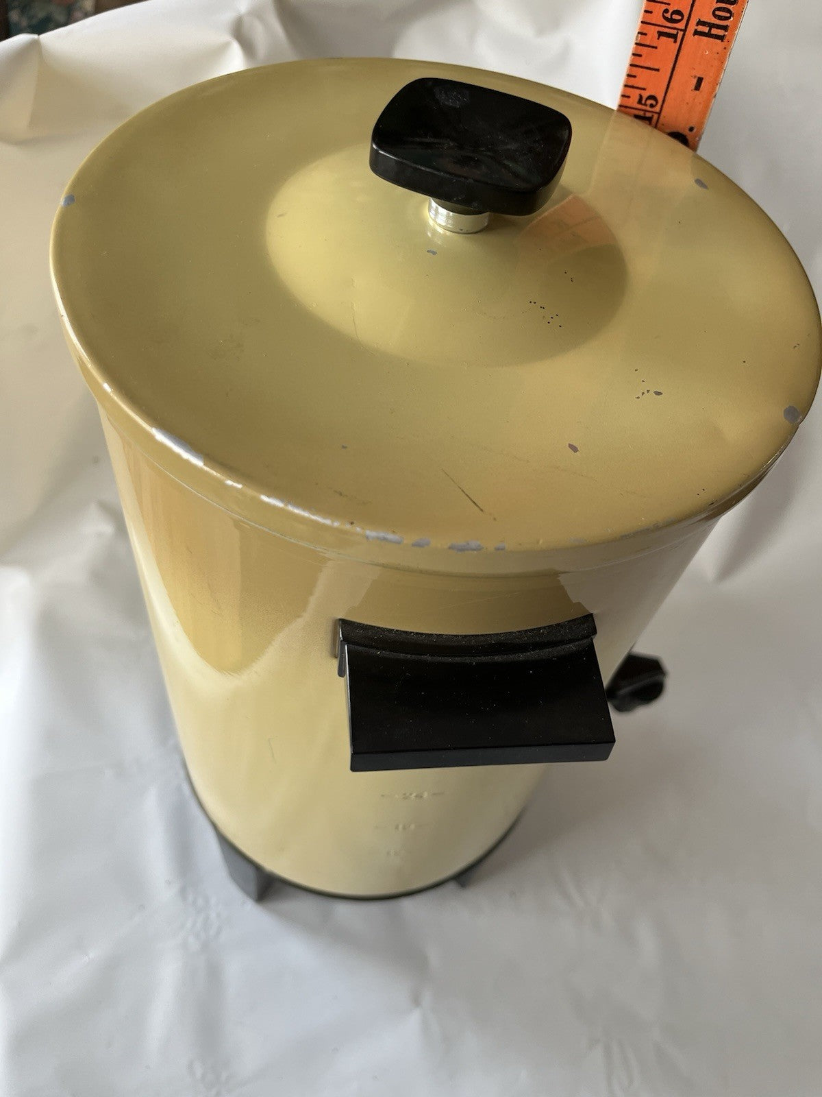 West Bend 1960’s 36 Cup Party Perk Coffee Percolator, Cream Colored/Harvest Gold