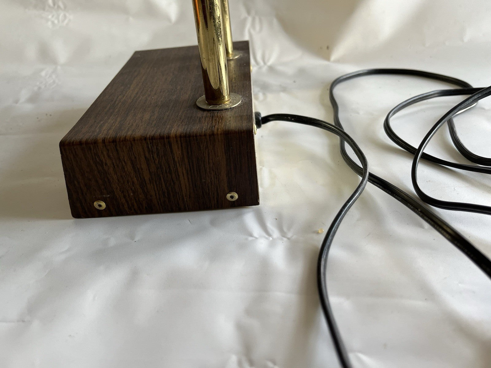Vintage Tensor Desk Bankers Lamp In Wood And Gold Finish, 18” Side Shade. Works!