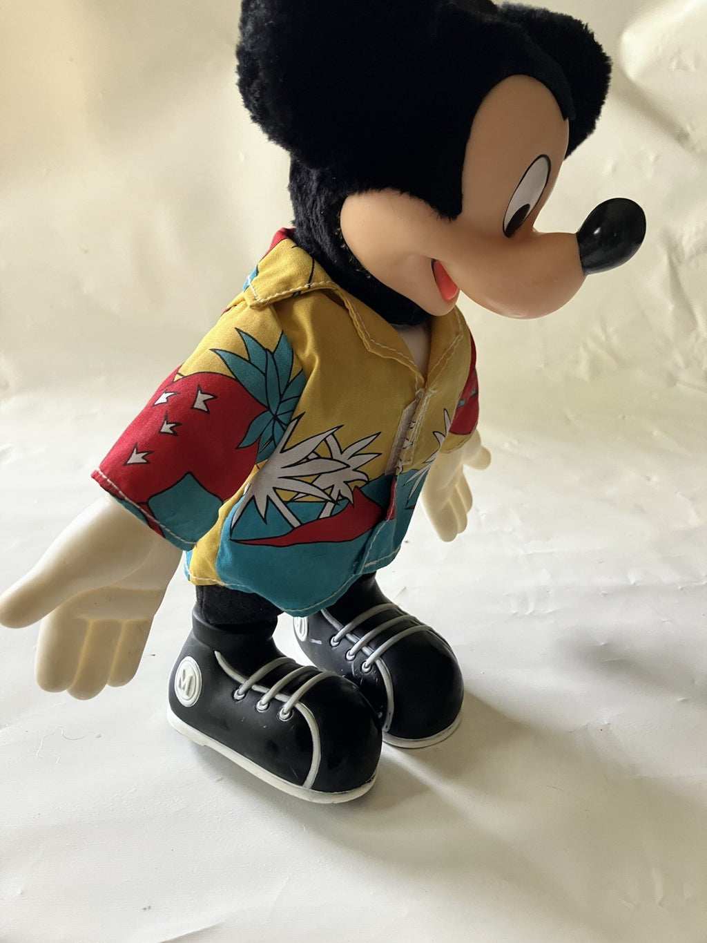 Disney 1987 Mickey Mouse Tourist - Applause Doll Plush  Vintage