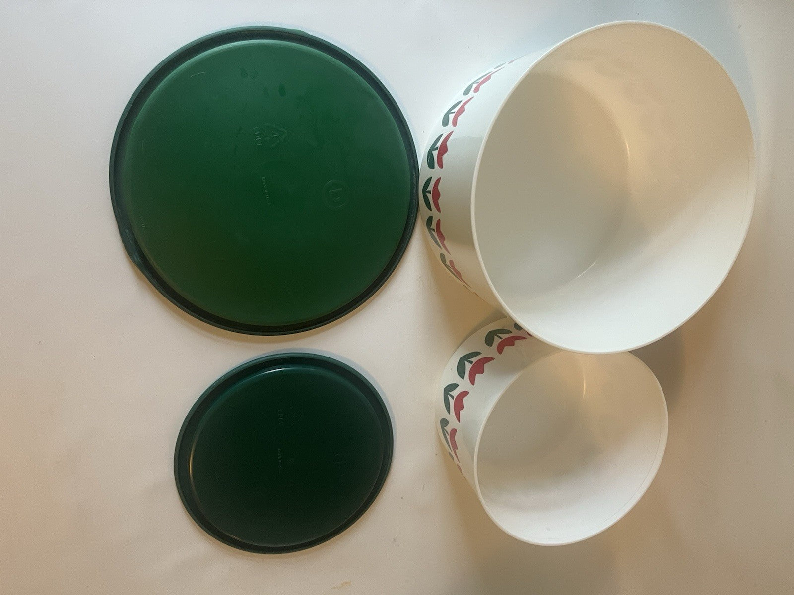 Vtg. One Touch White Tulip Tupperware Canisters with Green Lids; A-C; B/D sets