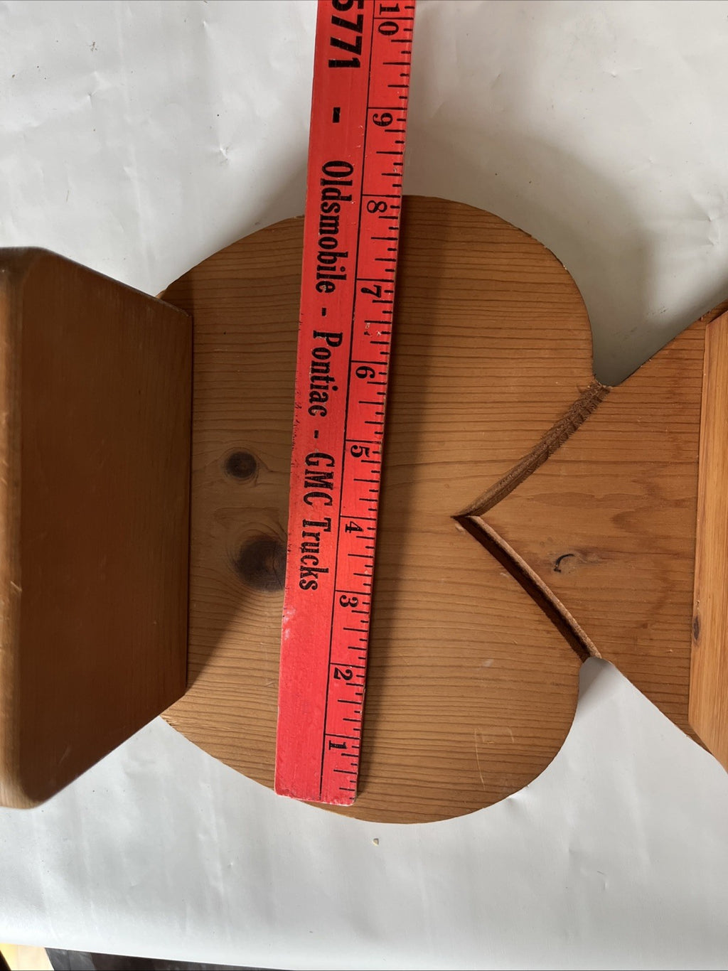 Vintage Wood Three Tier Hanging Heart Shelf