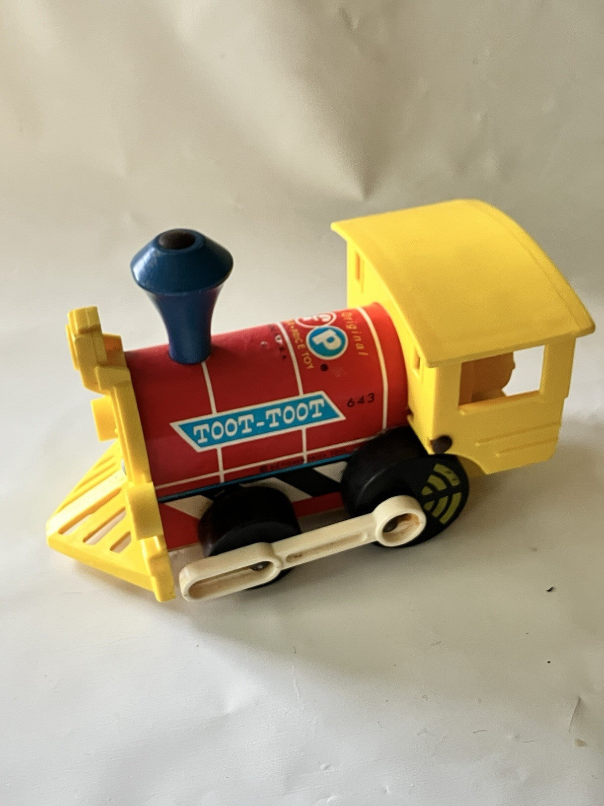Vintage Fisher Price Toot Toot Train Engine #643 1960s Wooden Body Pull Toy