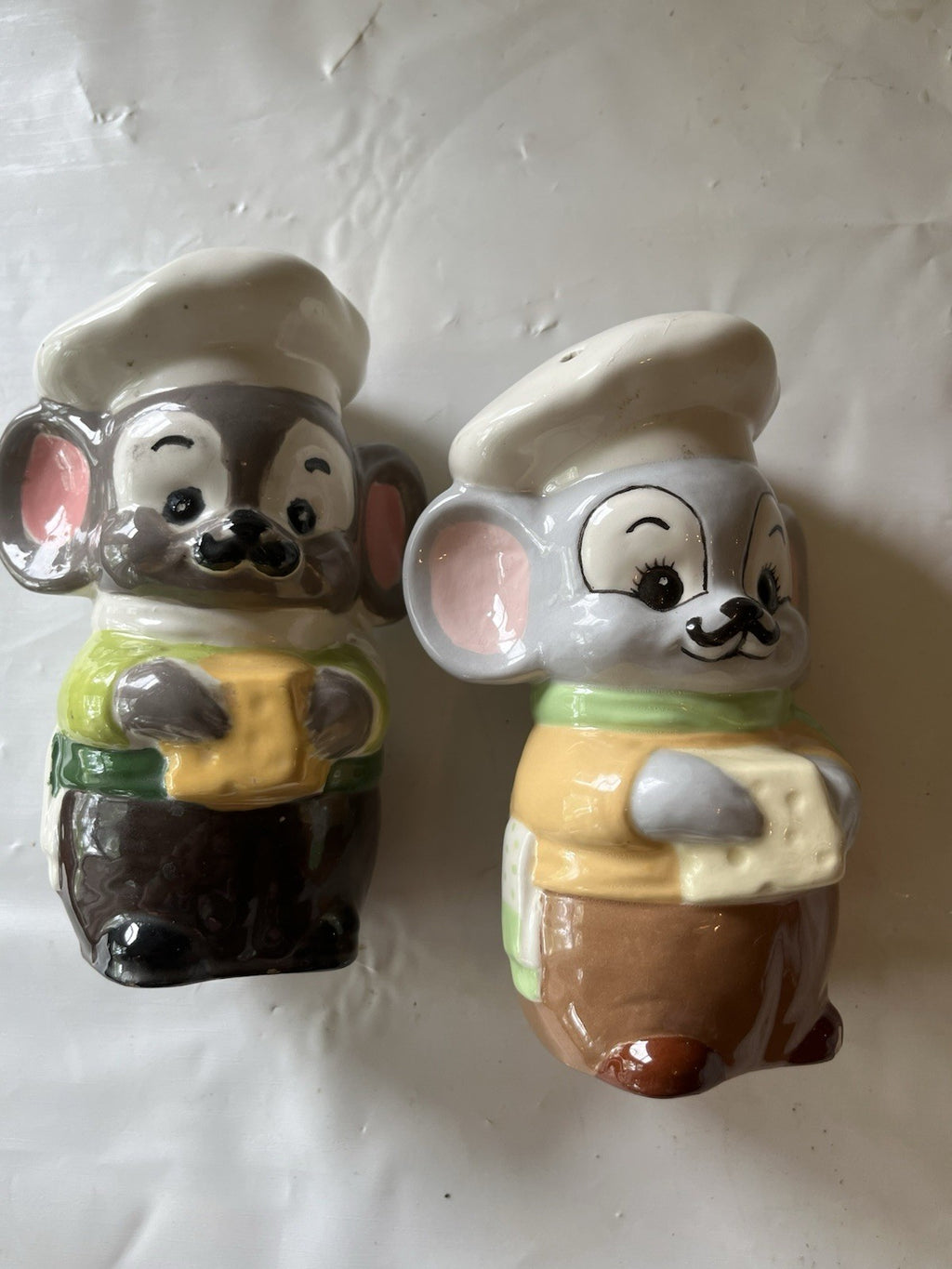 Vintage 1970’s French Mouse Waiter Salt And Pepper Shaker Set 5” Tall