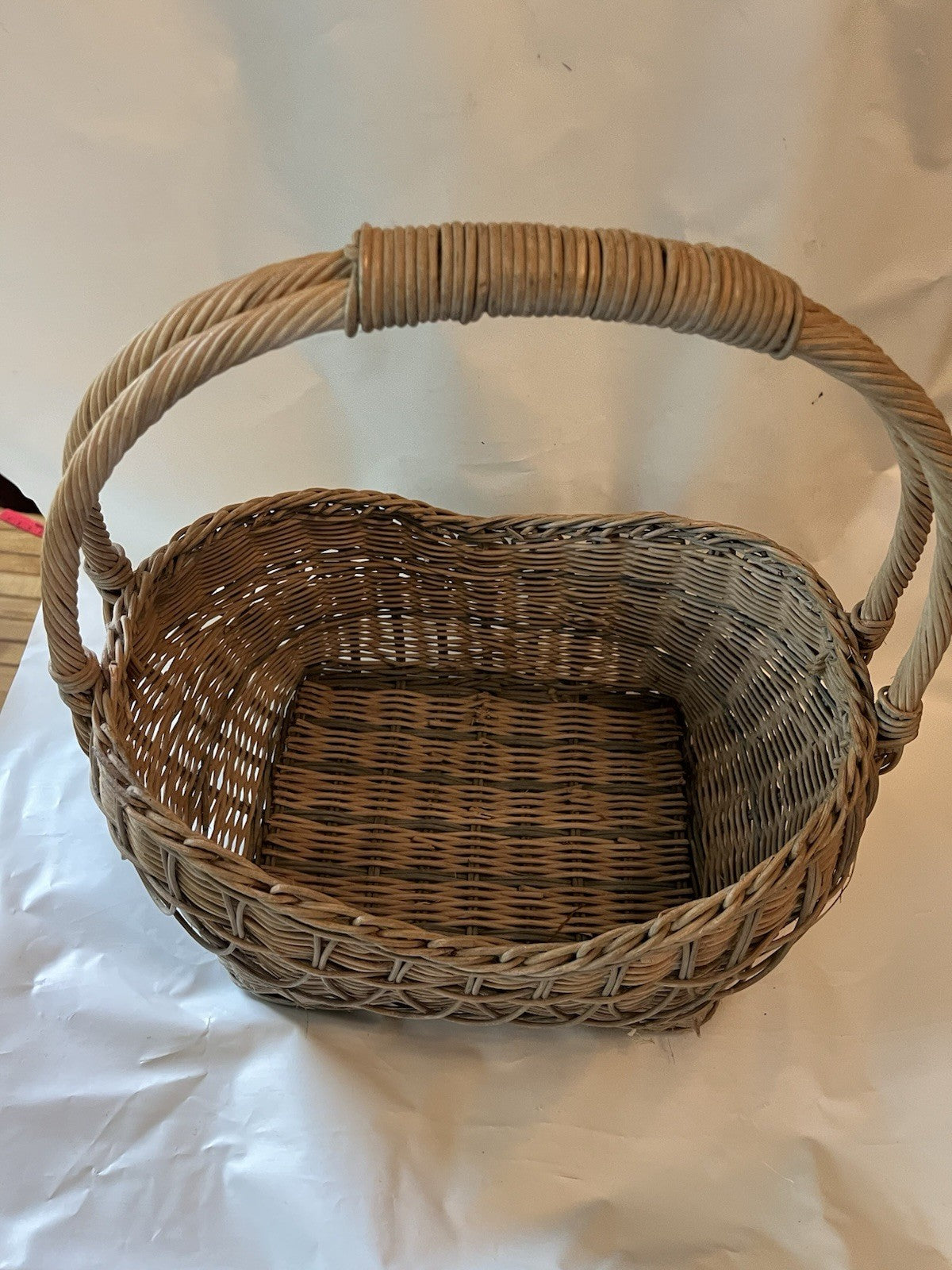 Vintage Large Gathering Basket With Rectangle Bottom, Unique Details, GUC