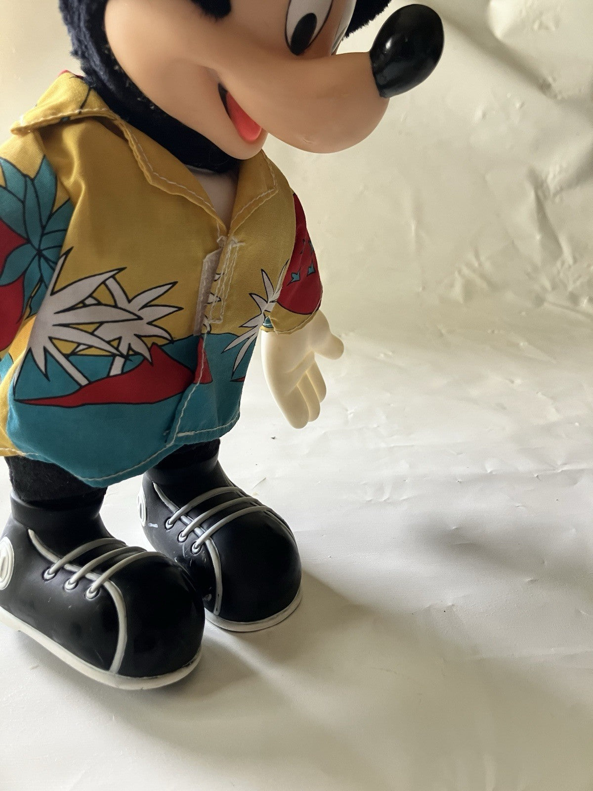 Disney 1987 Mickey Mouse Tourist - Applause Doll Plush  Vintage