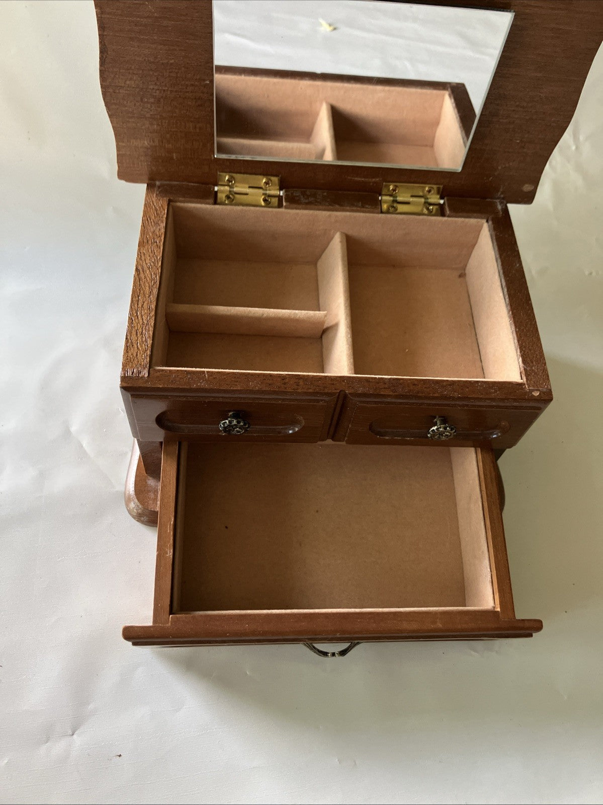 Vintage MCM Wooden Jelwery Box With Scalloped Edges, Velvet Int. Drawer, Mirror