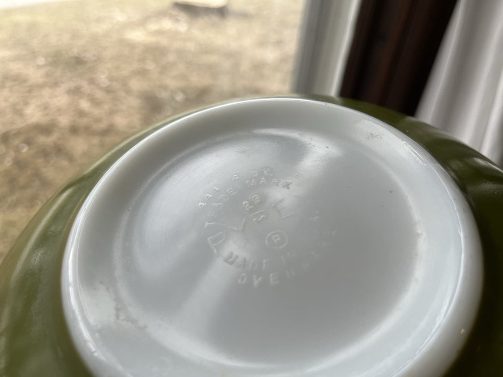 Vintage #444 Pyrex Avocado Green 4qt Cinderella Mixing Bowl