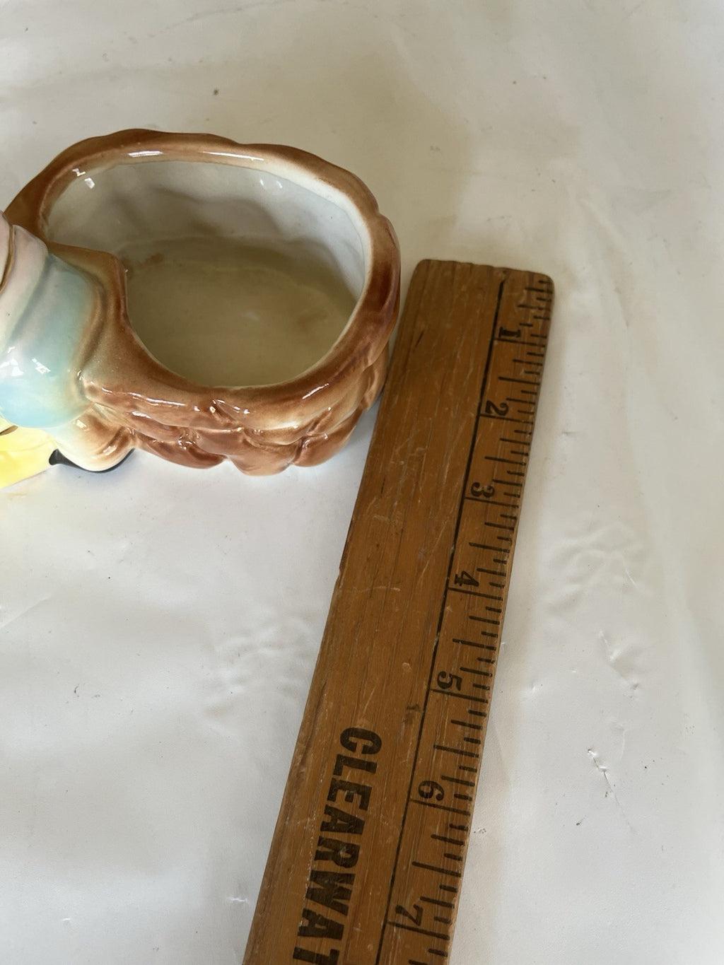 Vintage Kissing Couple Ceramic Planter Hand Painted Boy/Girl. Gold Accent EVC