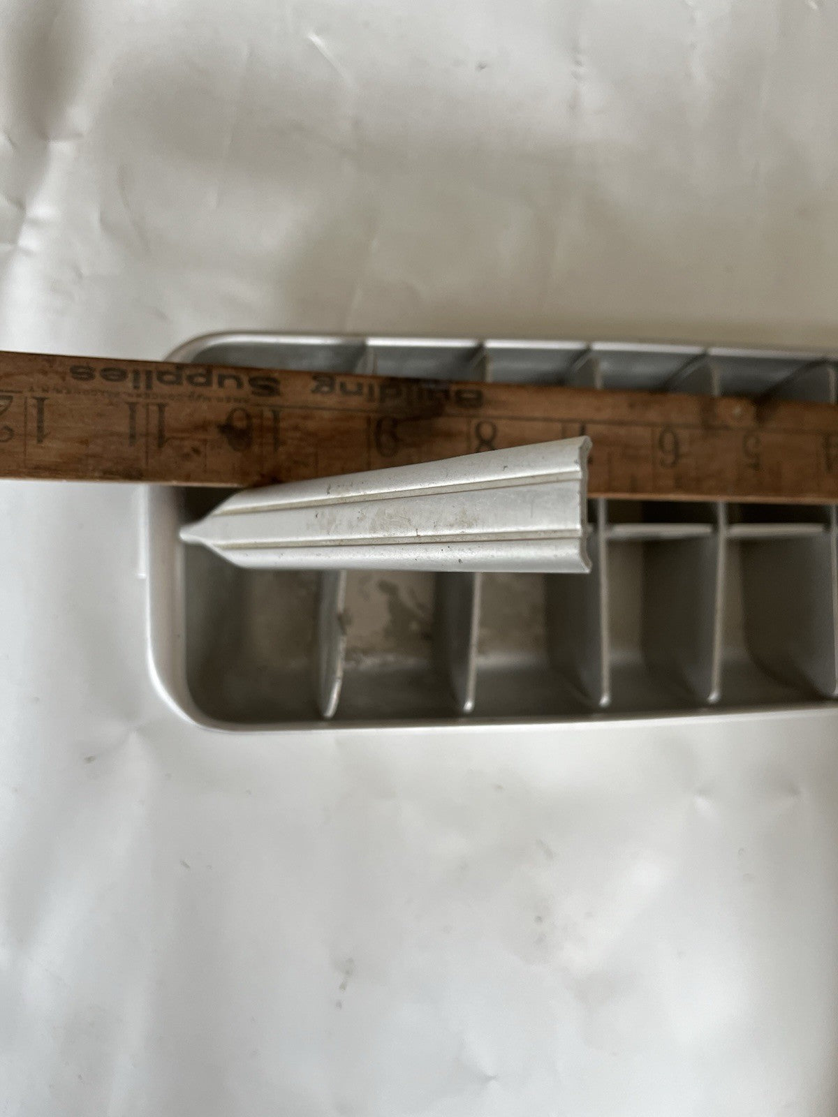 Vintage General Electric Metal Aluminum Ice Cube Tray
