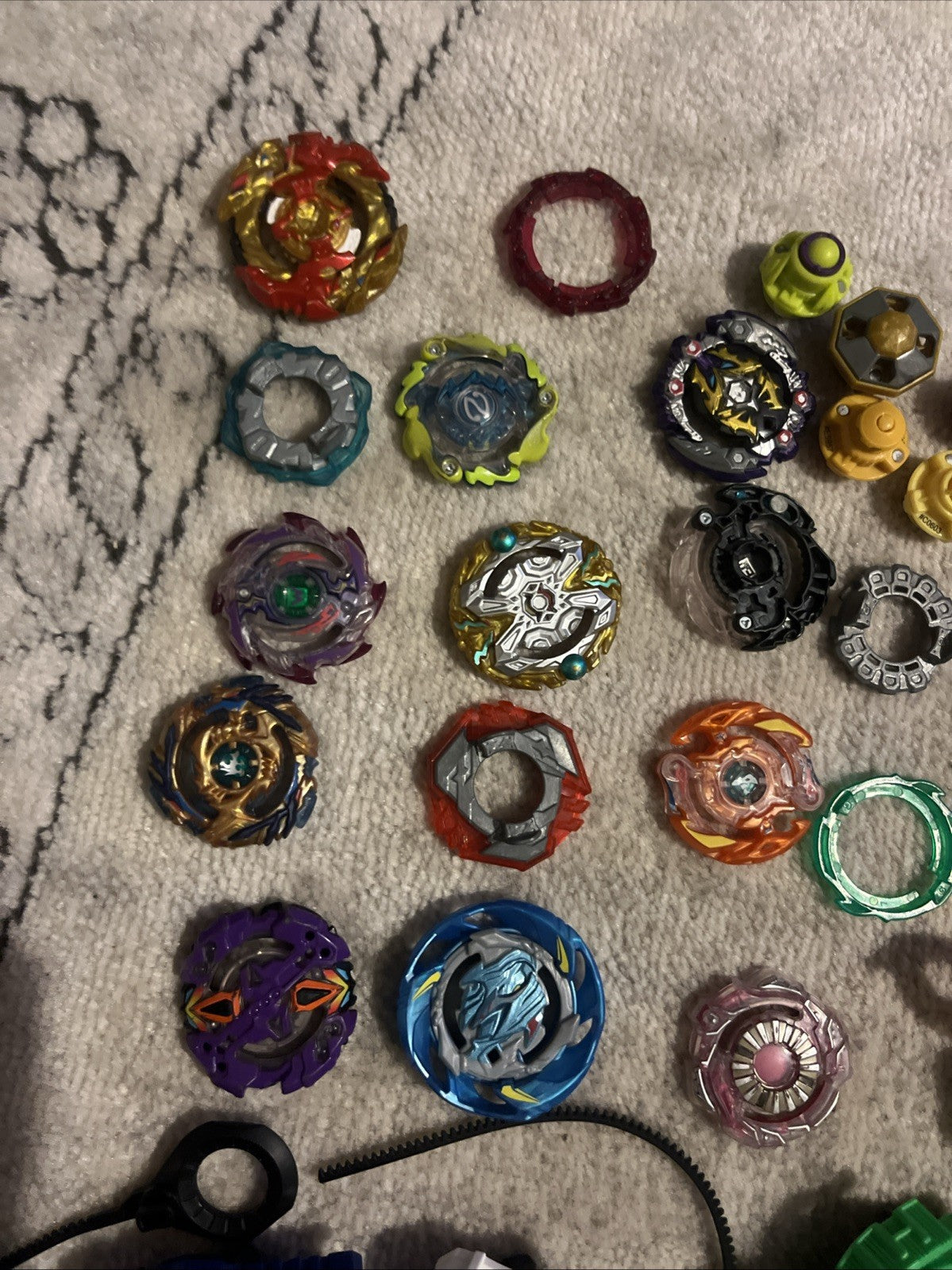 beyblade metal fusion Lot Parts/Spinners