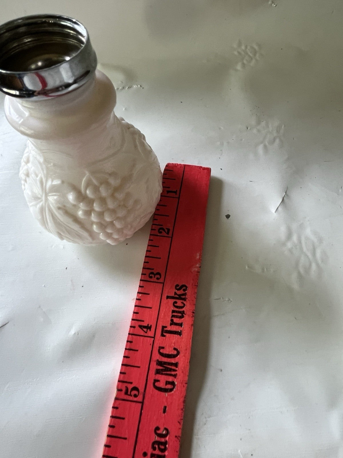 Vintage 1950s Imperial Milk Glass Grape Vine Salt and Pepper Shakers