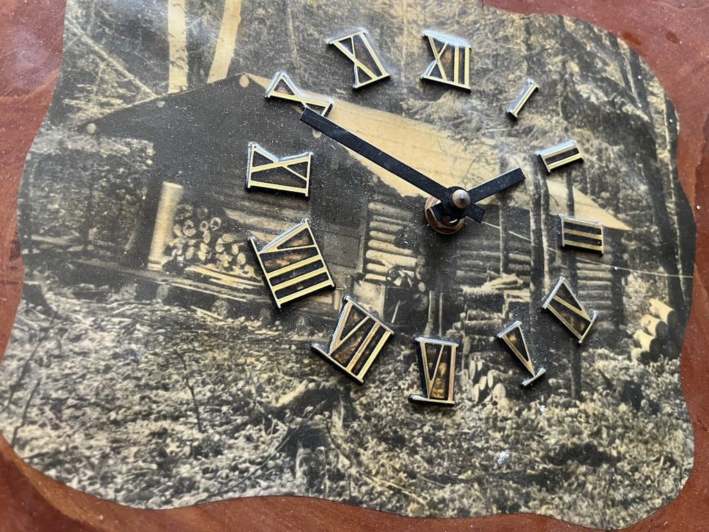 Vintage 28” Live Edged Lacquered Wood Slice W/ Log Cabin Photo Wall Clock Works!
