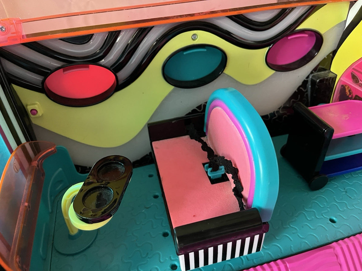 LOL Surprise Omg Remix 4/ 1 JET Plane Some Furniture J5 2020